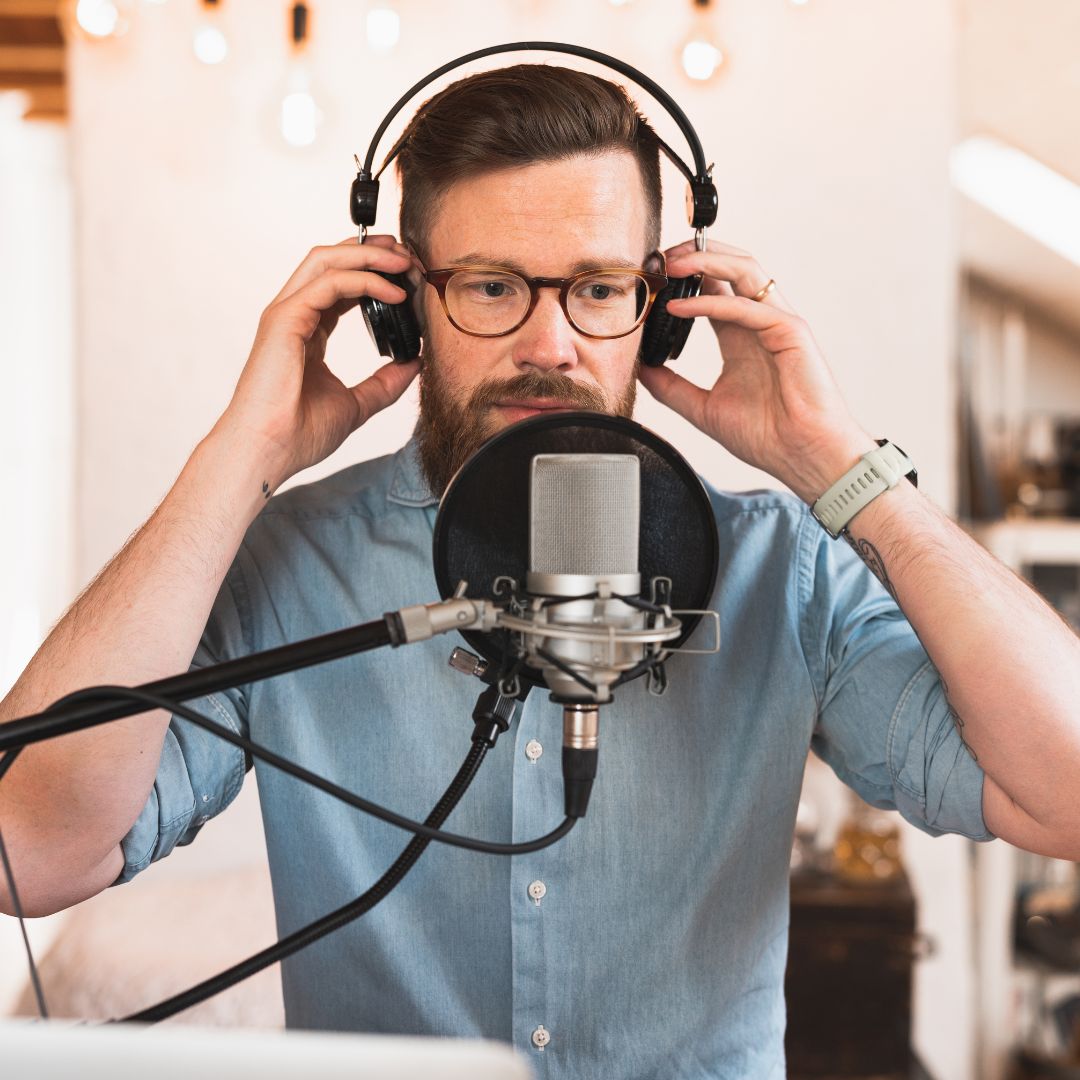 Solo podcasts present a powerful opportunity for you to build strong connections with your listeners.